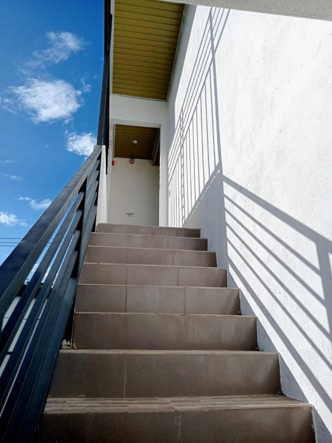 __Aplaridel Inn Suites__ Angeles Bagian luar foto